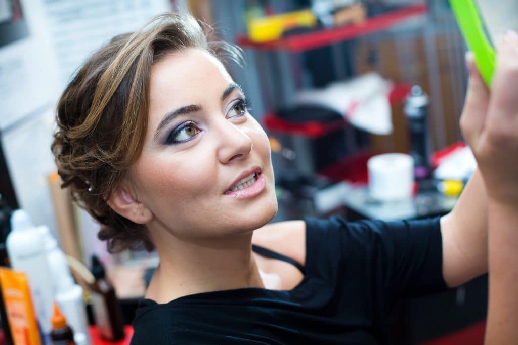 Pourquoi suivre un cours de maquillage professionnel ?