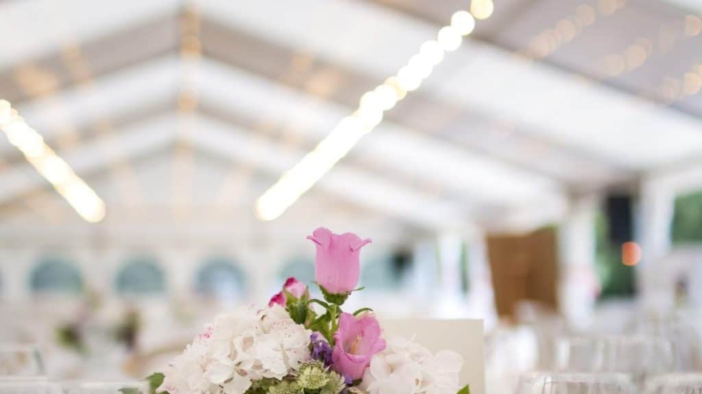 Créez un événement inoubliable avec une tente de réception !